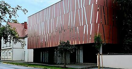 WhatsApp Image 2025-09-16 at 10.53.09 WhatsApp Image 2025-09-16 at 10.53.09